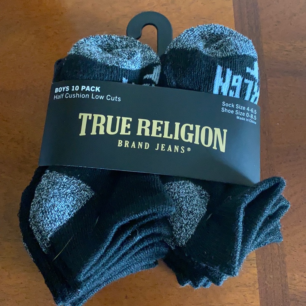 BOYS 10 pack socks  TRUE RELIGION BRAND